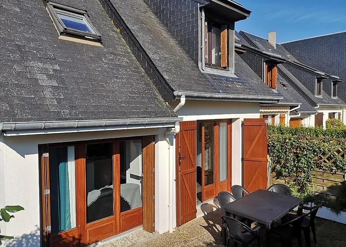 Holiday home Les Baigneurs Merville-Franceville-Plage